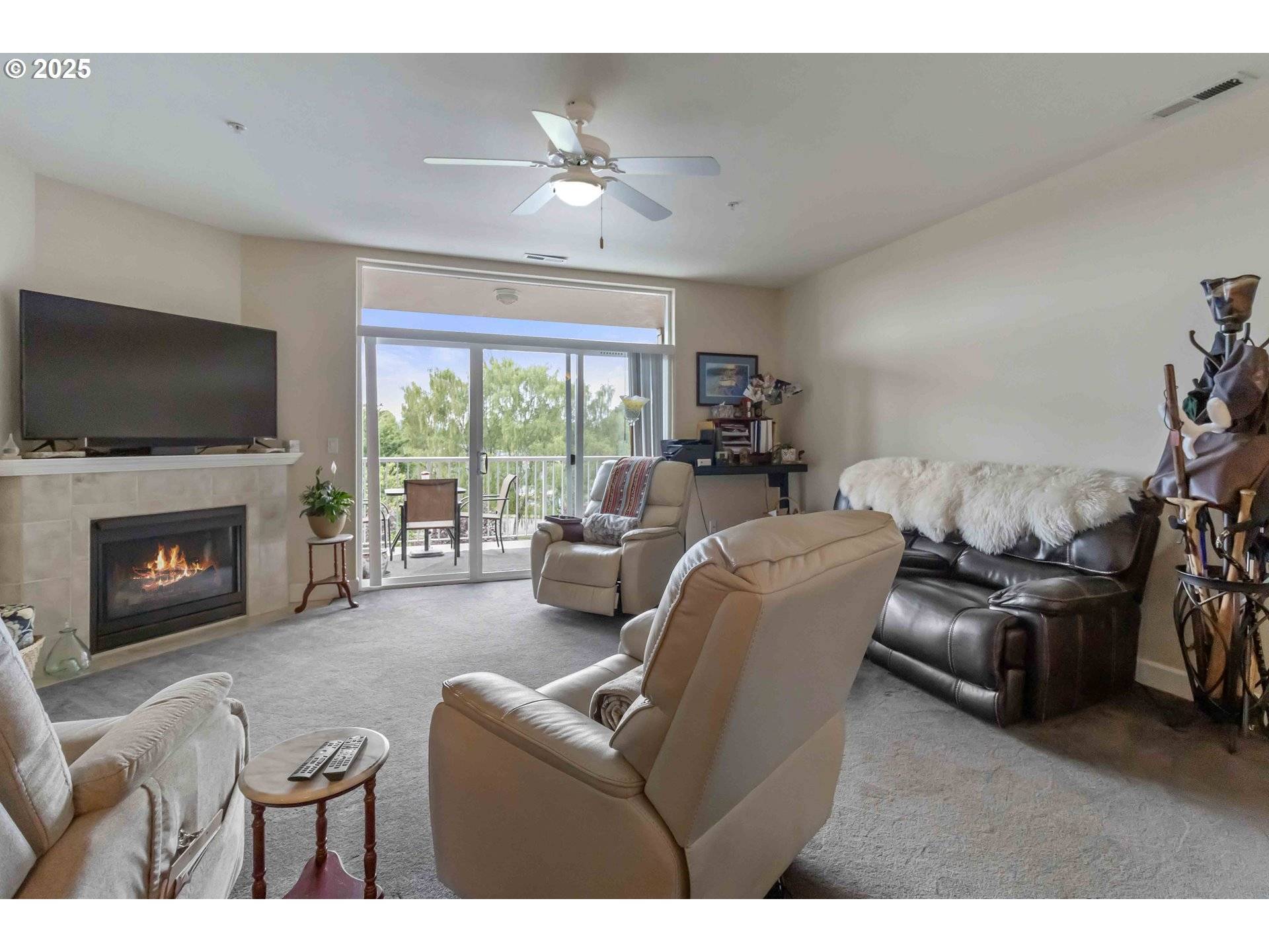 Longview, WA 98632,1548 RIVER RD #301