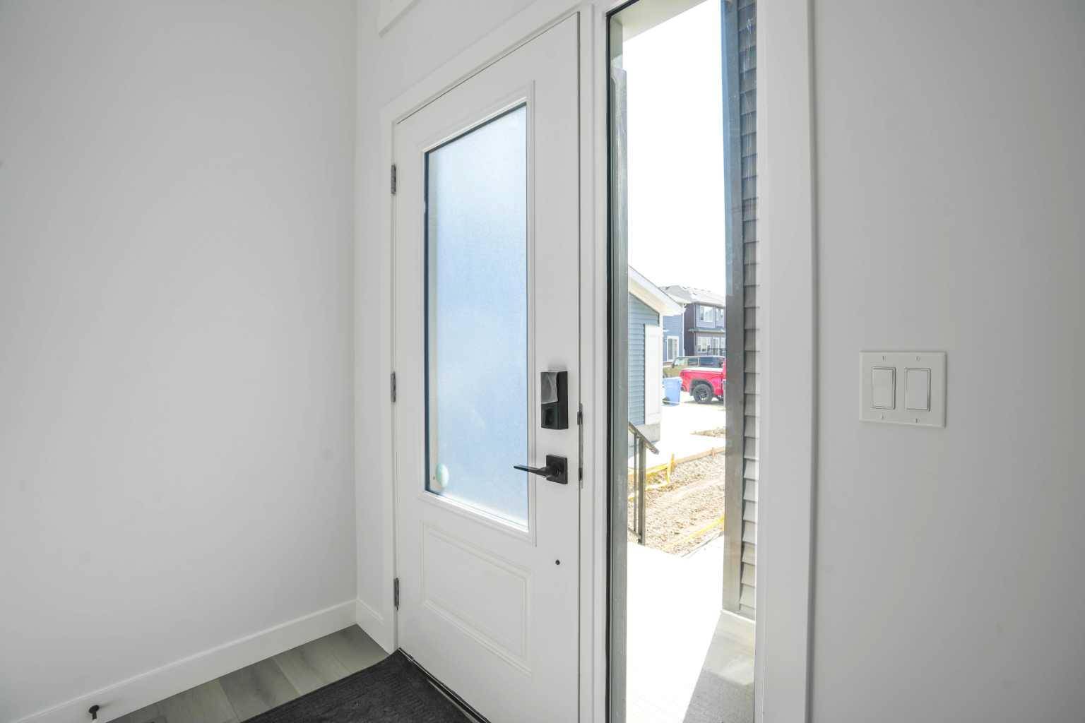 Calgary, AB T3J5W4,372 Homestead GRV NE