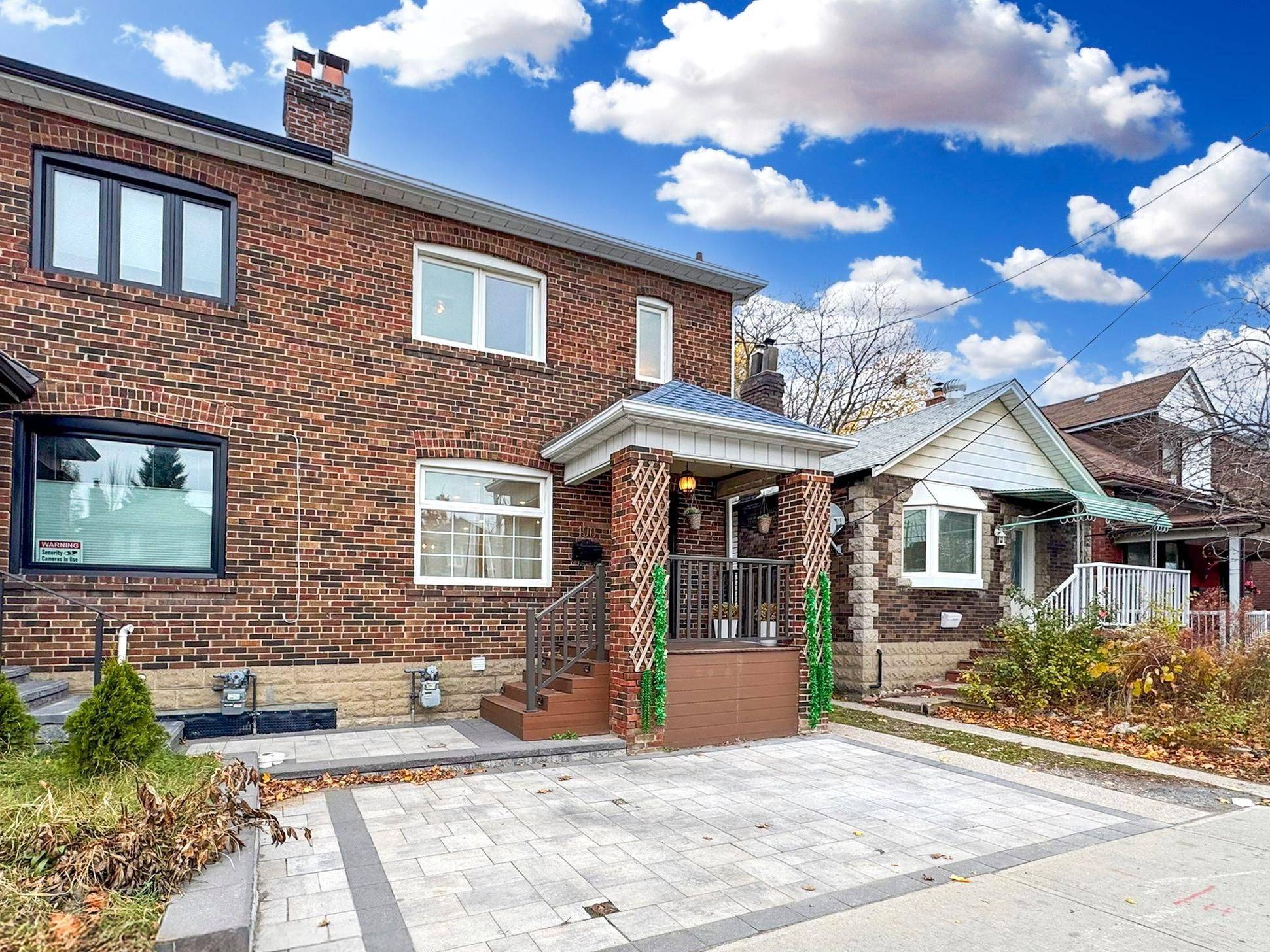 Toronto C04, ON M5M 1A8,196 Lawrence AVE W