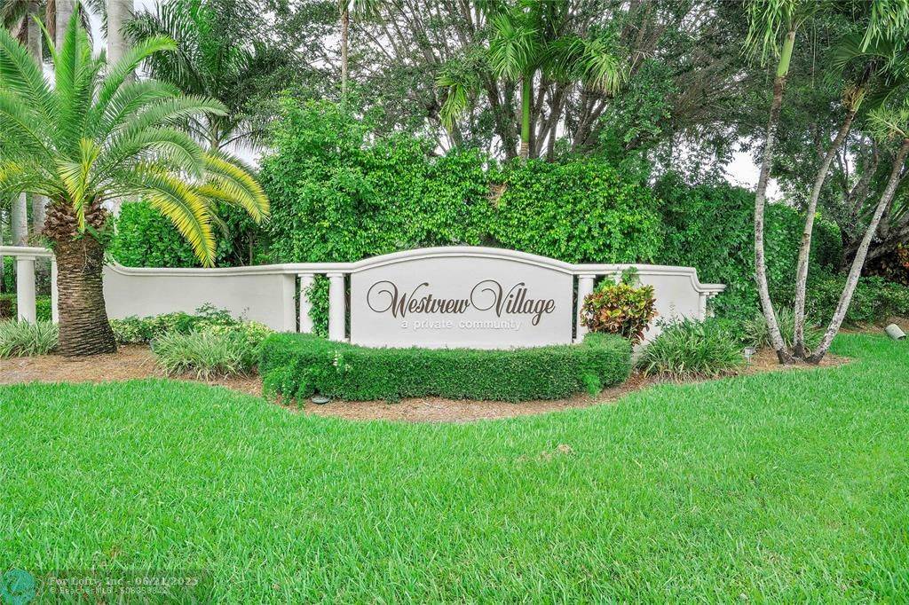 5725 NW 100th Ter, Coral Springs, FL 33076
