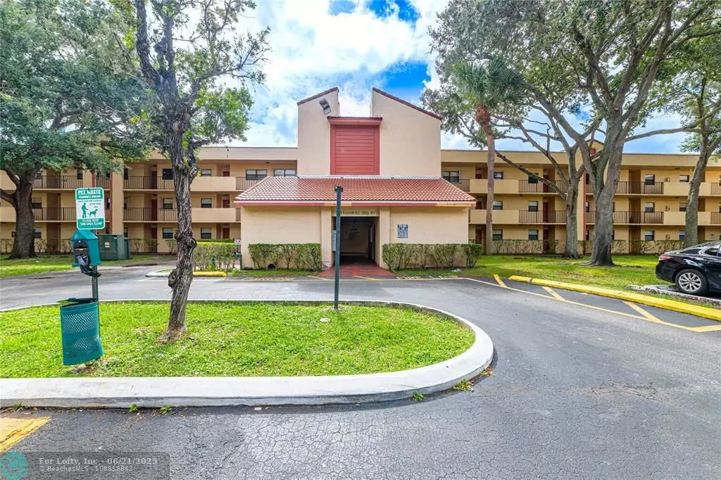 Miramar, FL 33025,3199 Foxcroft Rd #115