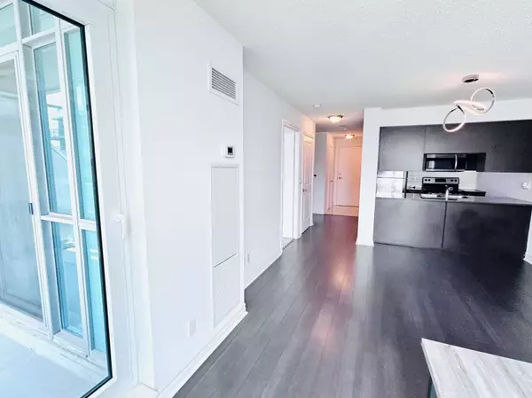 Toronto E09, ON M1P 0A9,50 Town Centre CT #603
