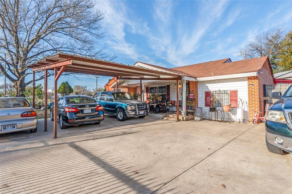 2747 S Llewellyn Avenue,  Dallas,  TX 75224