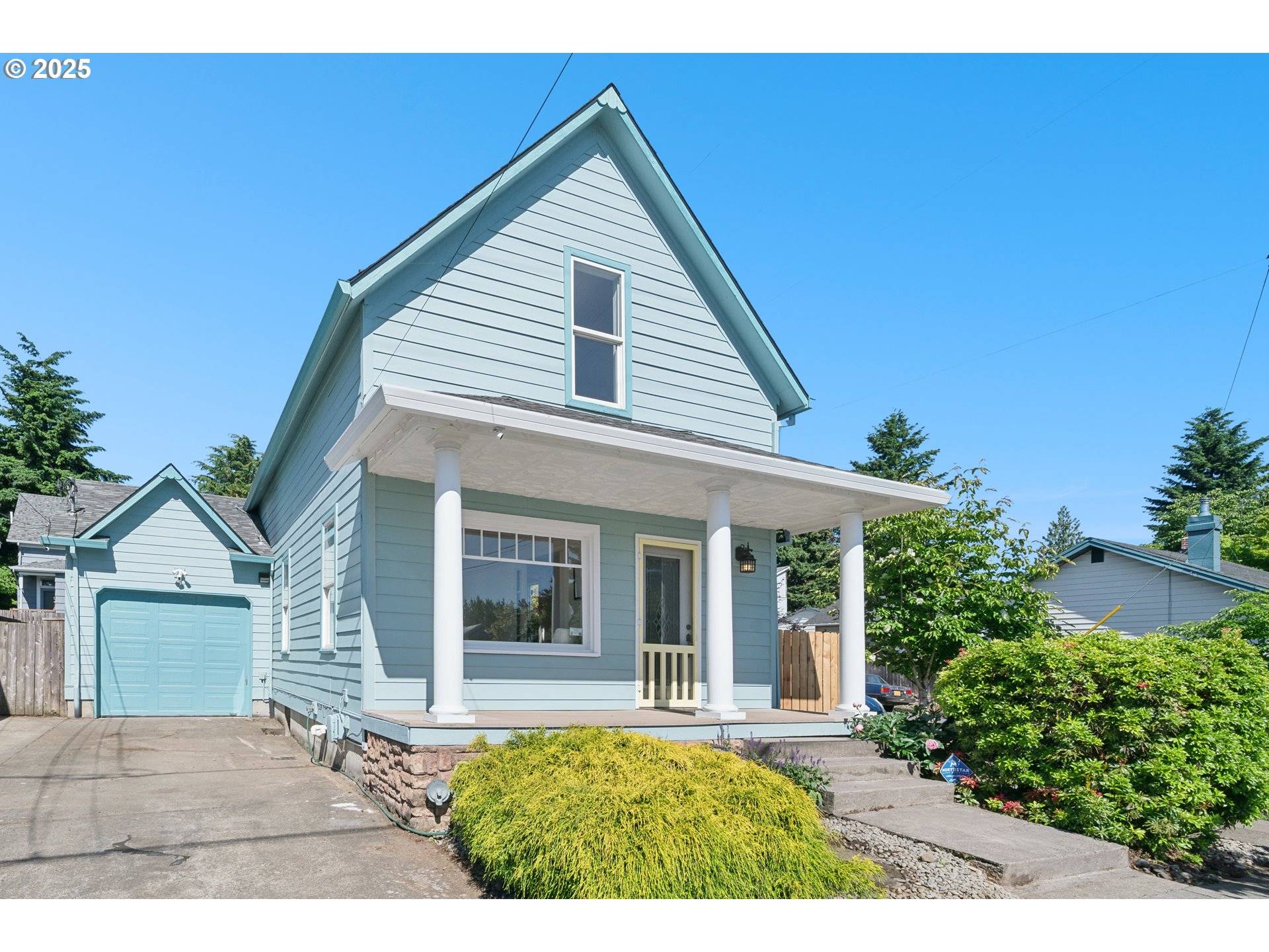 301 SE 79TH AVE, Portland, OR 97215