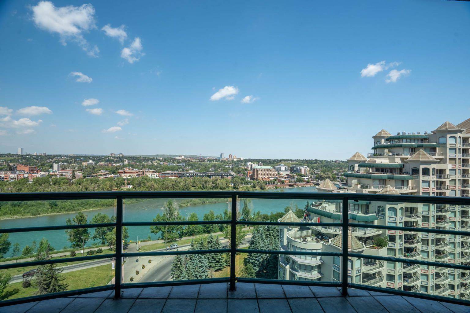 1121 6 AVE SW #1402, Calgary, AB T2P 5J4