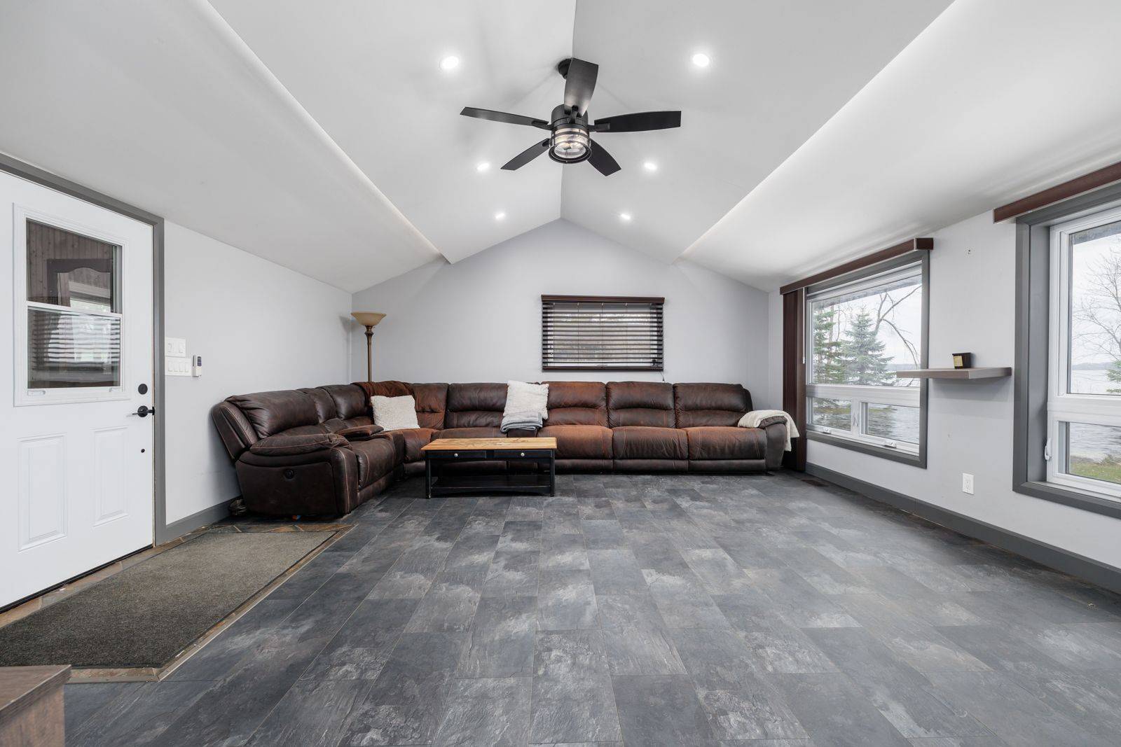 Ramara, ON L3V 6H6,6386 Bluebird ST
