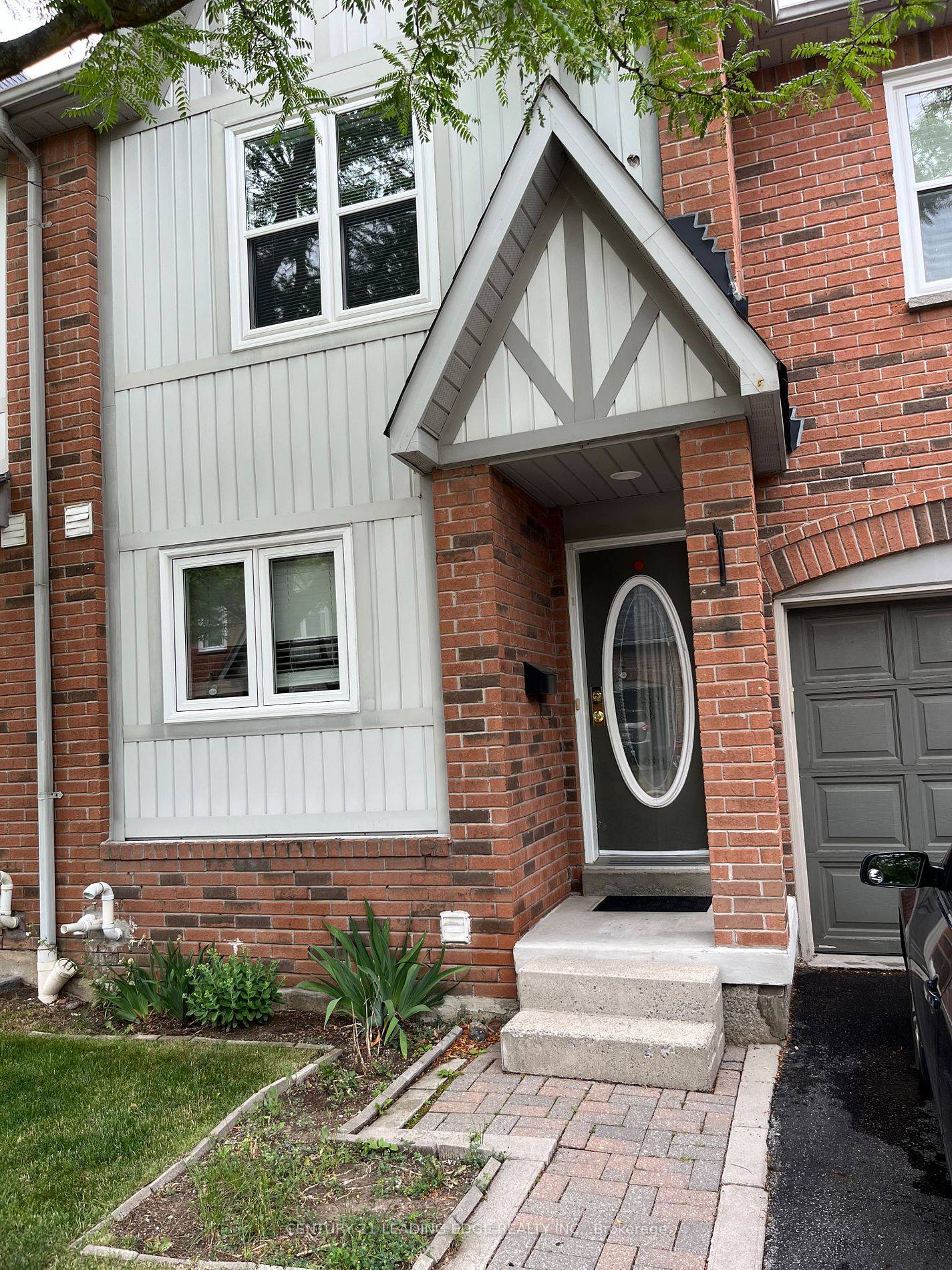 5865 Dalebrook CRES #34B, Mississauga, ON L5M 5X1