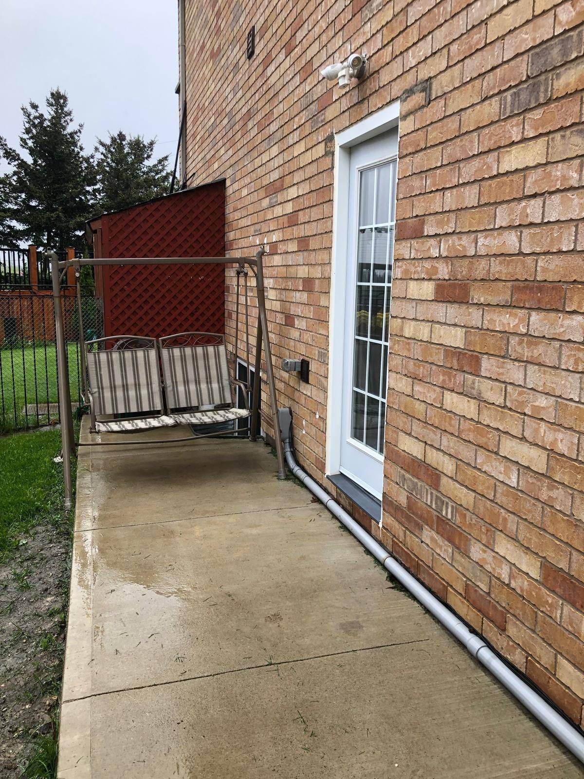 Brampton, ON L7A 1W7,51 Farthingale CRES