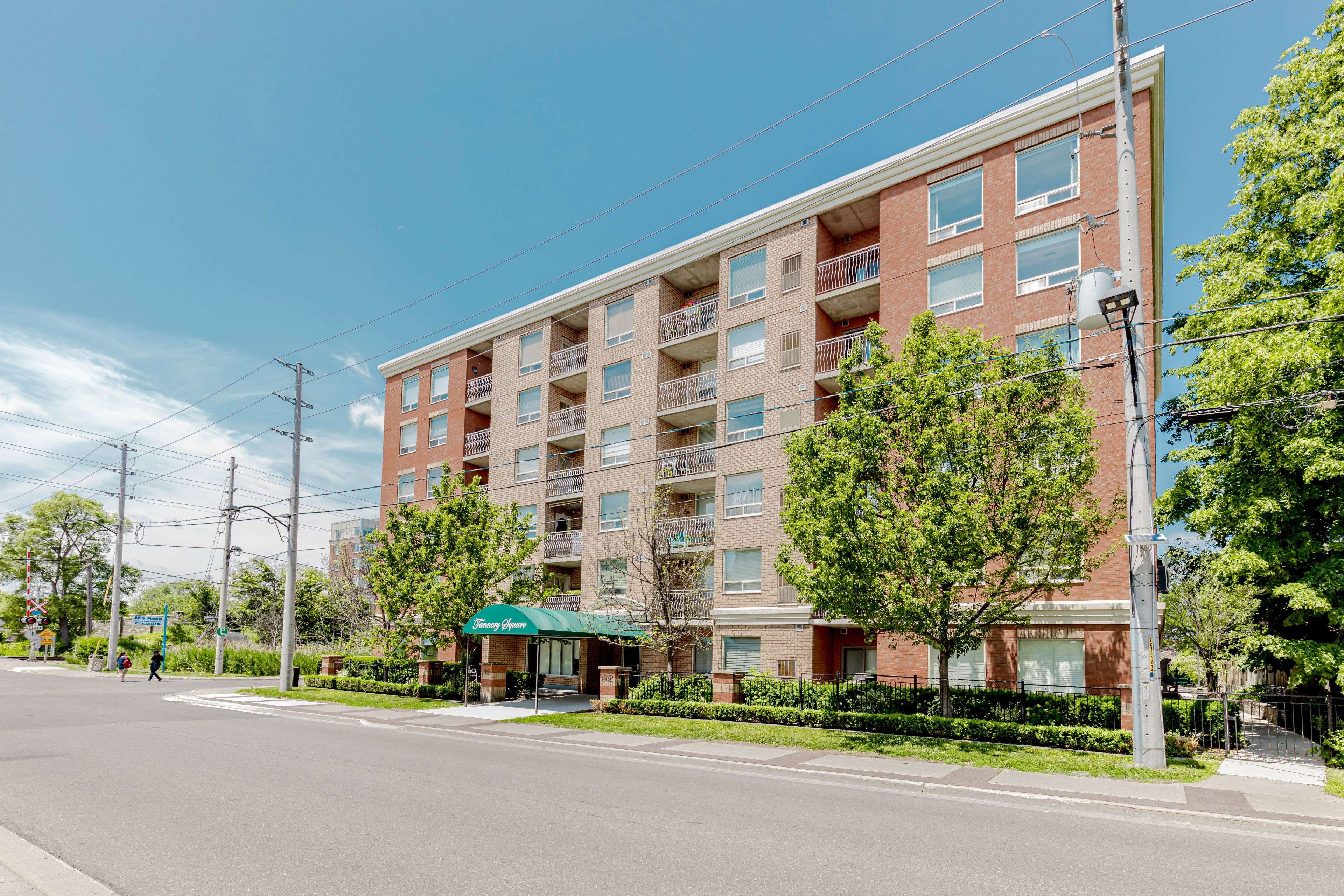 32 Tannery ST #401, Mississauga, ON L5M 6T6