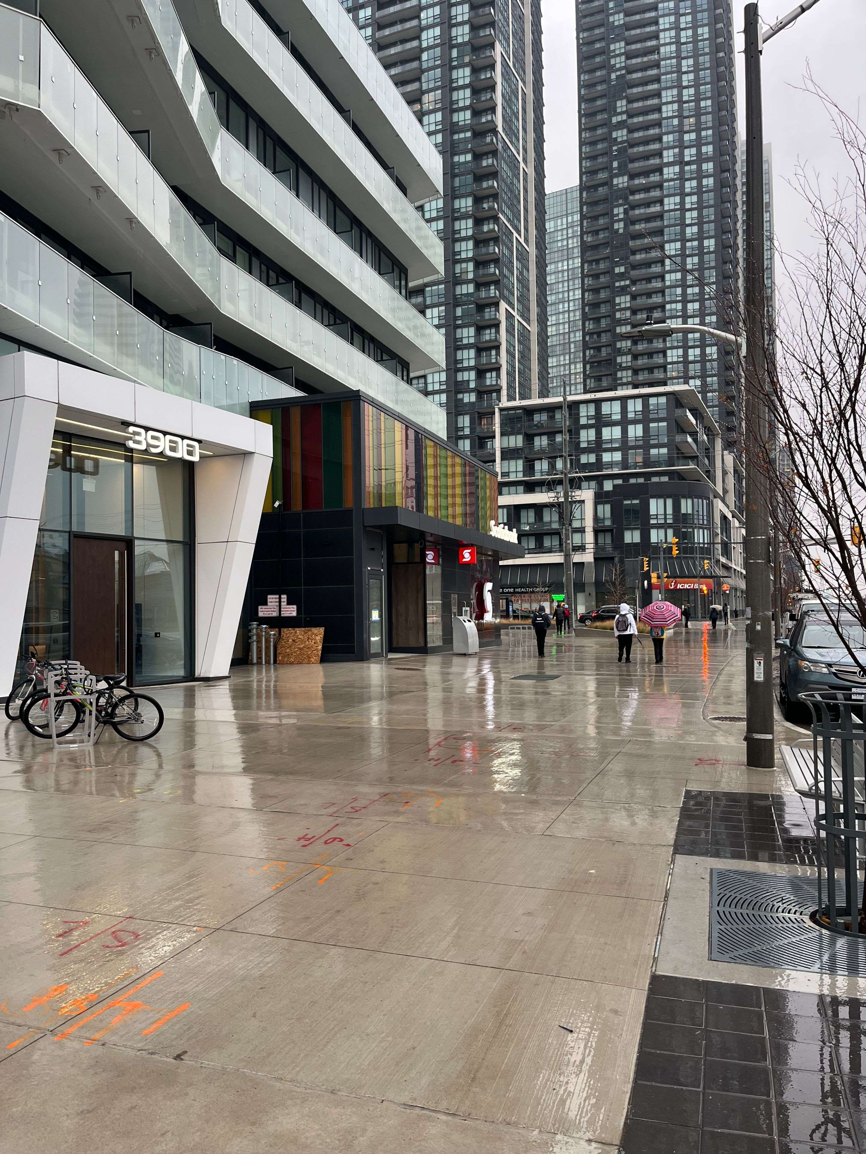 3900 Confederation Pkwy #1312, Mississauga, ON L5B 0M3