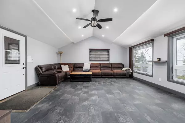 Ramara, ON L3V 6H6,6386 Bluebird ST