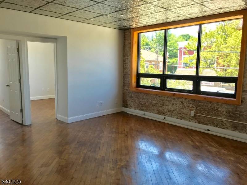 Nutley Twp., NJ 07110,558 Franklin Ave #1