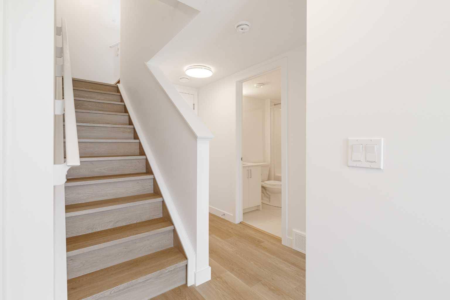 Calgary, AB T2A 7W8,8535 19 AVE SE #409