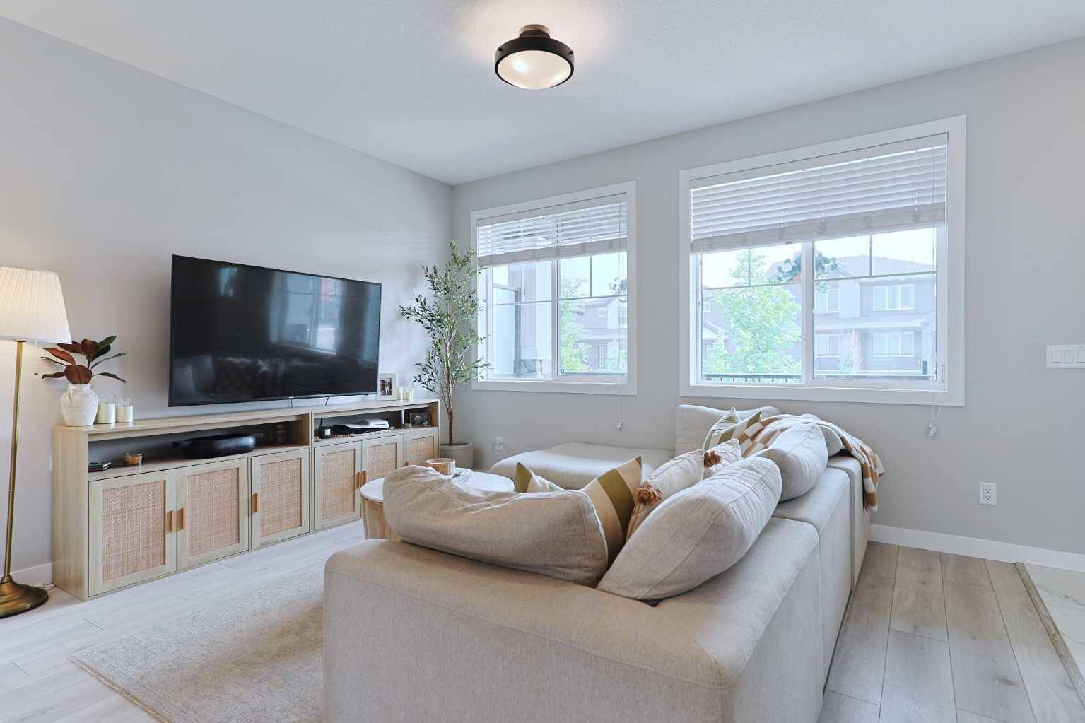 Calgary, AB T2X 4Y2,93 Creekstone DR Southwest