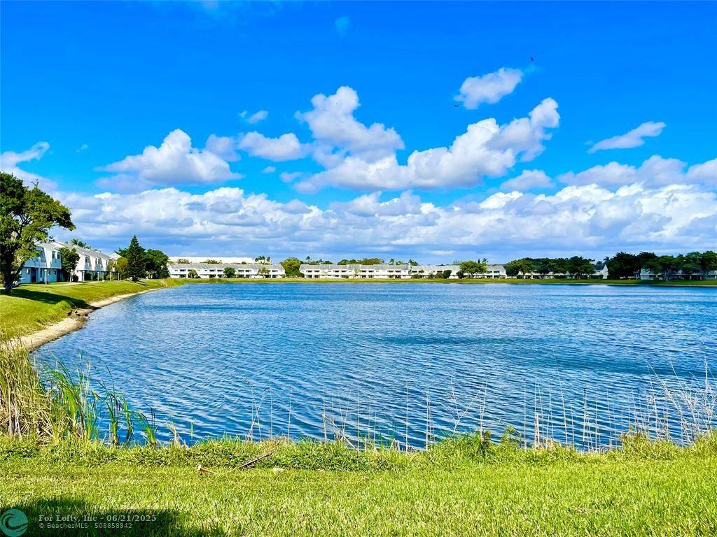 Oakland Park, FL 33309,3405 NW 44th St  #205