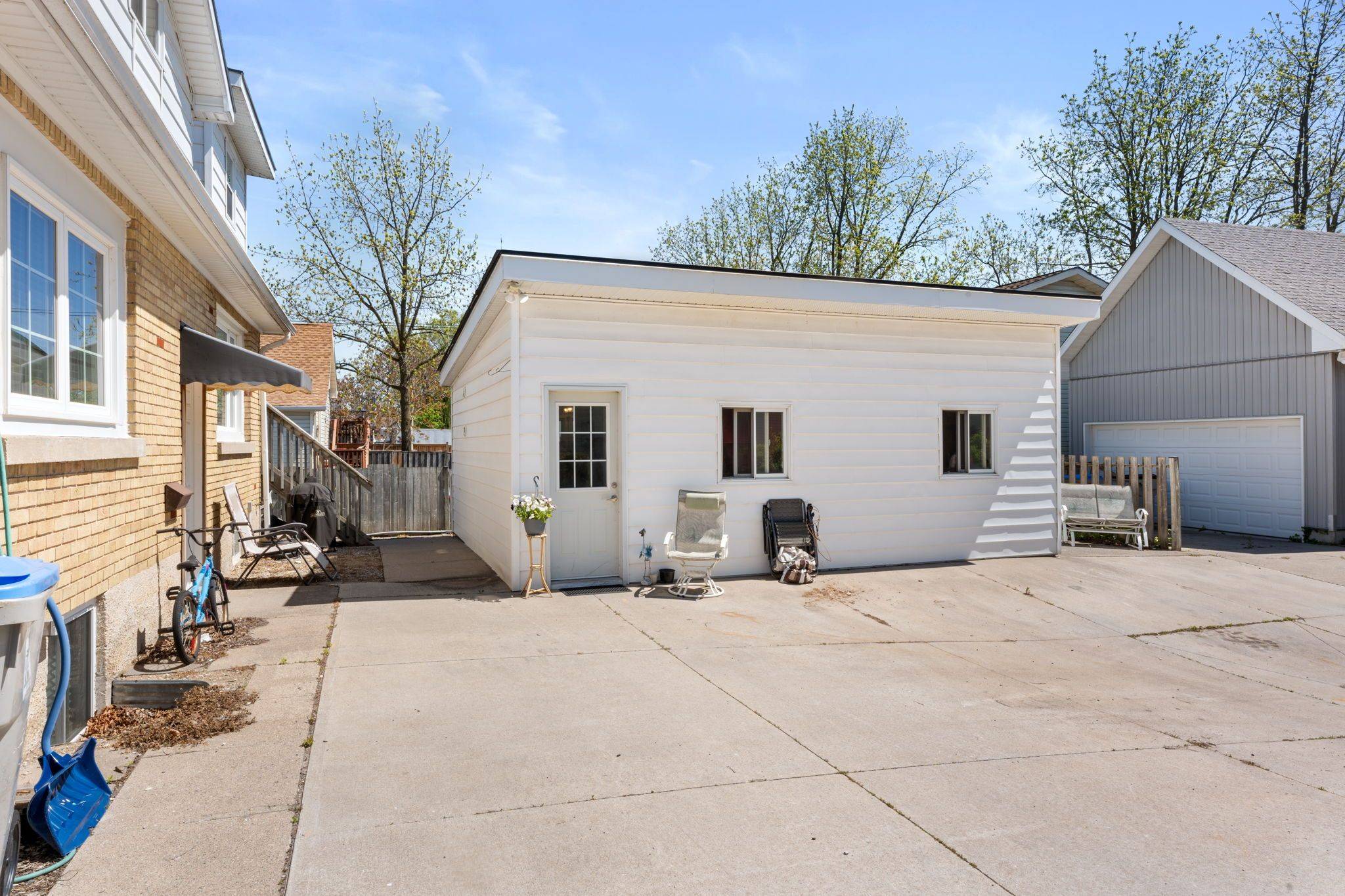 Lambton Shores, ON N0M 1T0,34 Ontario ST S