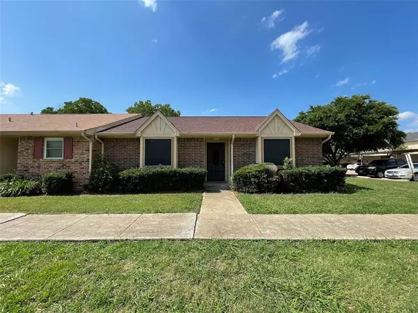 Grand Prairie, TX 75052,27 E Mountain Creek Court #5