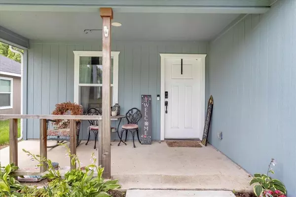 Whitewright, TX 75491,311 W Oak Street