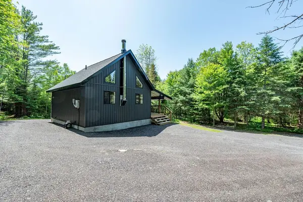 Laurentian Valley, ON K8A 6W8,139 Dabers RD