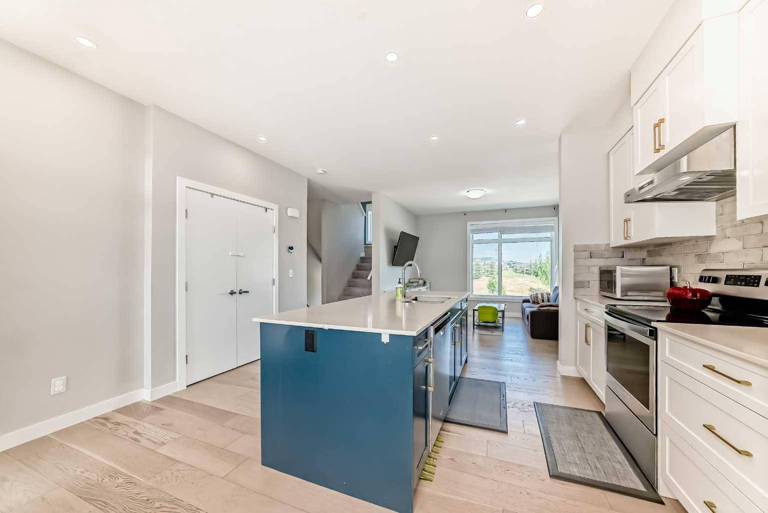Calgary, AB T3P 1K3,2941 136 AVE Northwest