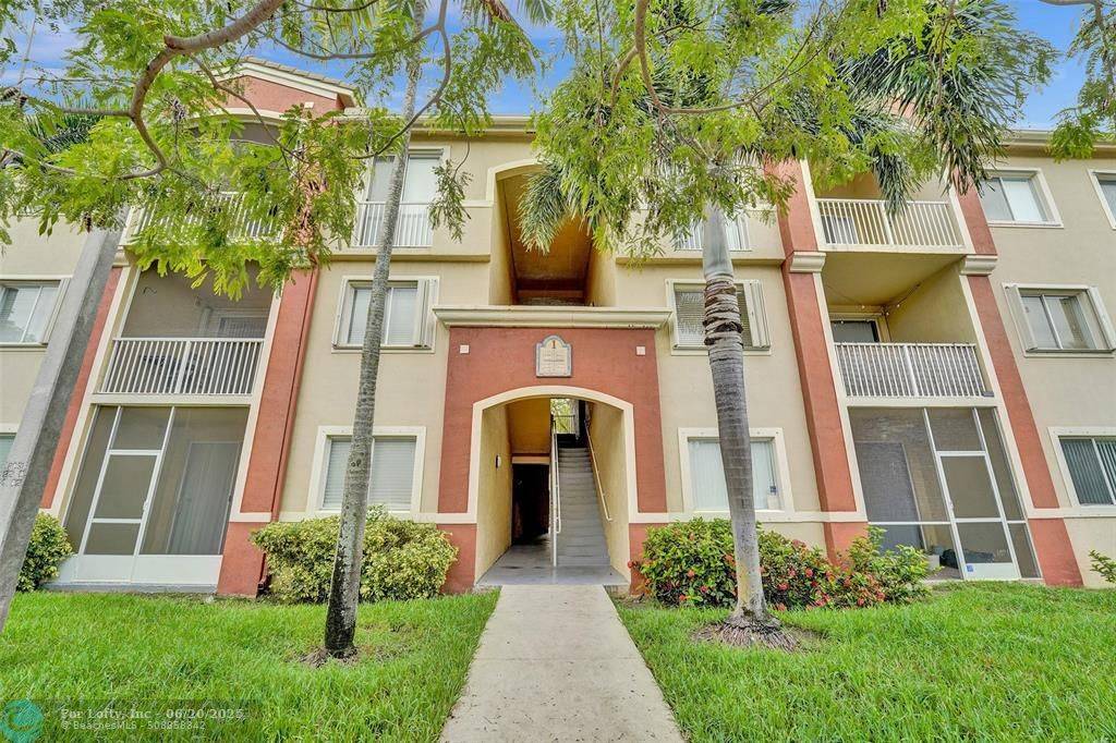 7085 Nova Dr  #203, Davie, FL 33317