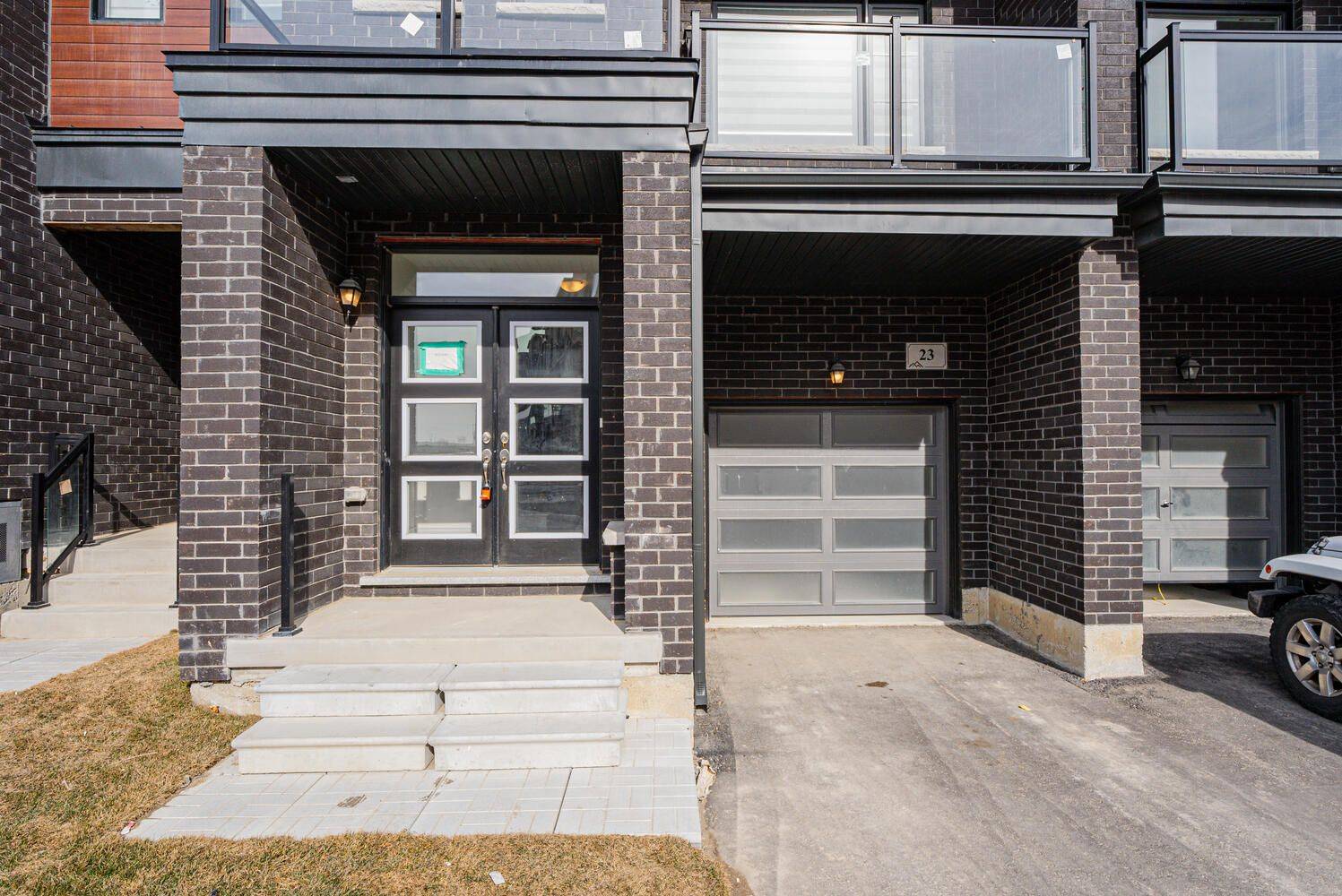 Vaughan, ON L4L 1A7,23 Paradox ST