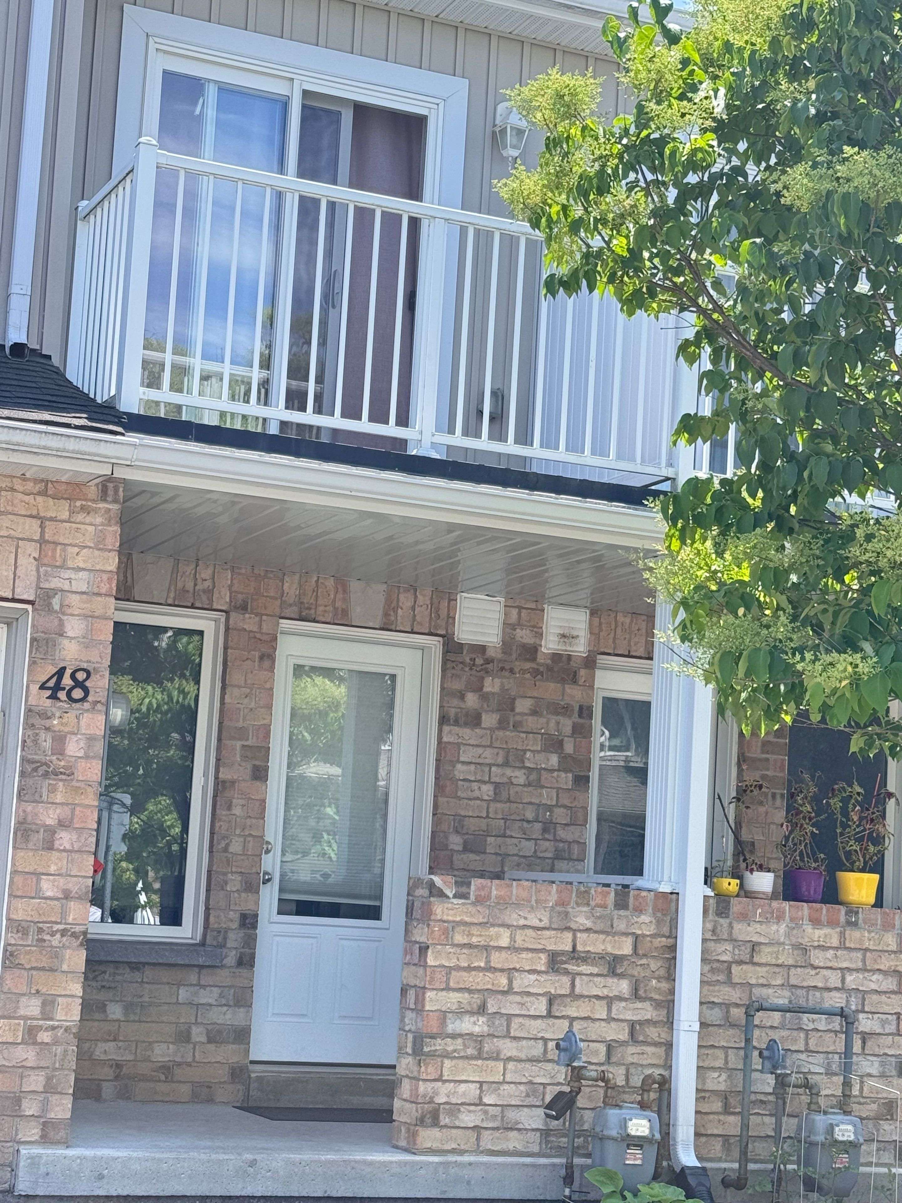 Barrie, ON L4N 7P5,75 Prince William WAY #48