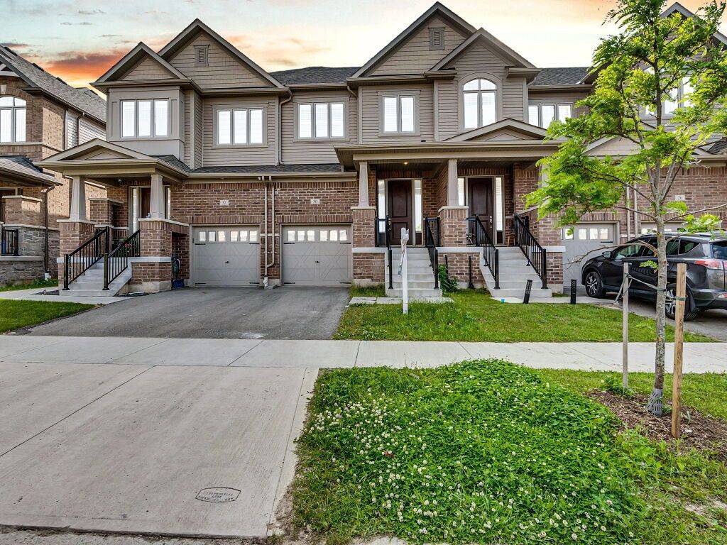 Kitchener, ON N2R 0R1,30 Grassbourne AVE