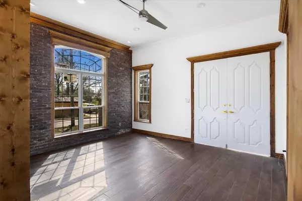 Longview, TX 75601,501 S Harrison