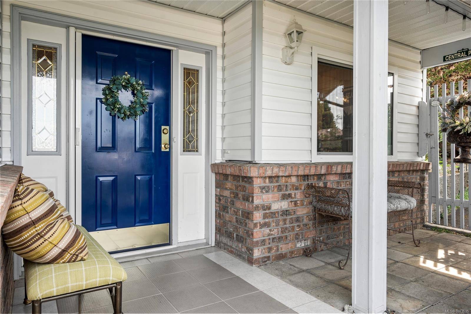 Nanaimo, BC V9V 1H1,5276 Catalina Dr