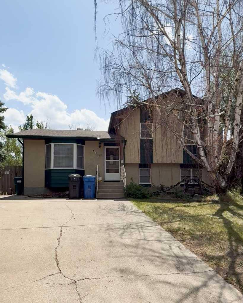 169 Princeton CRES West, Lethbridge, AB T1K 4S5