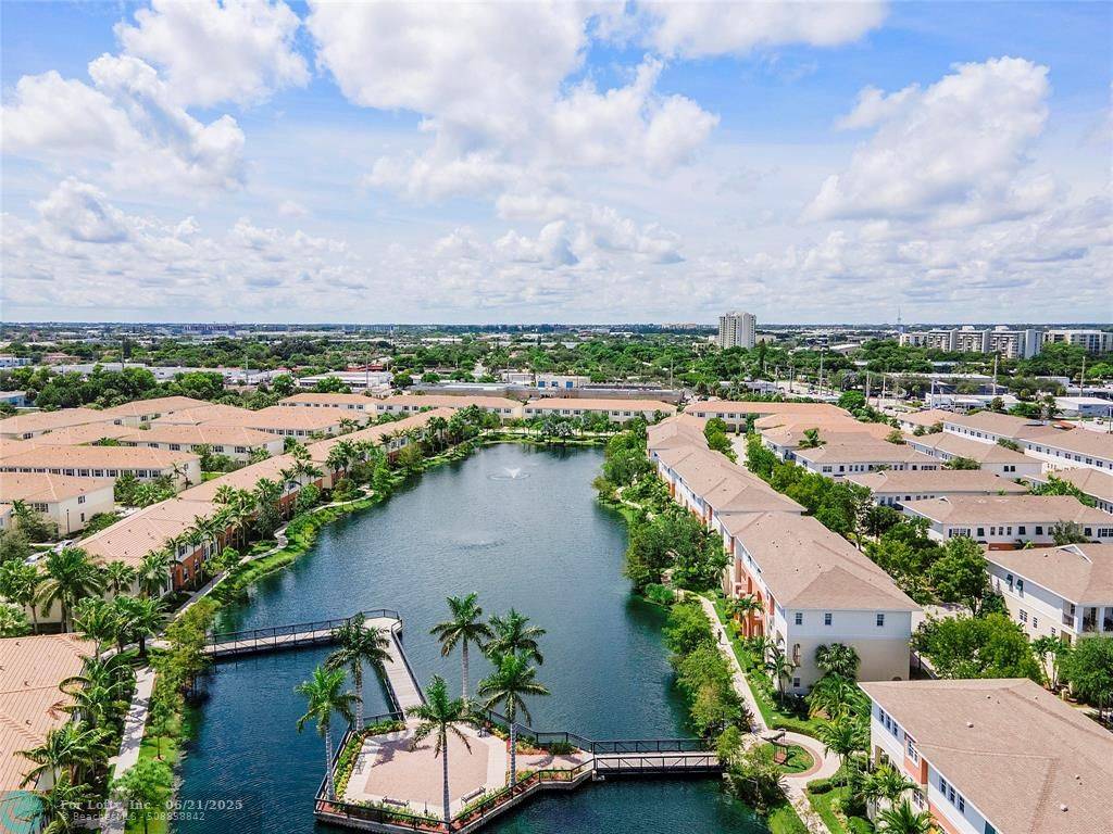 Pompano Beach, FL 33060,241 SW 6th Pl