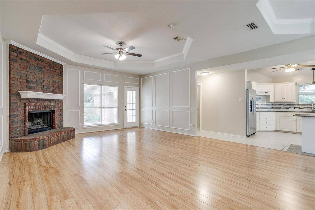 Azle, TX 76020,401 Inland Circle