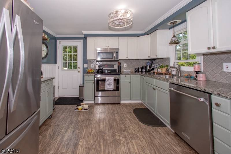 Wantage Twp., NJ 07461,31 Bergen Ave