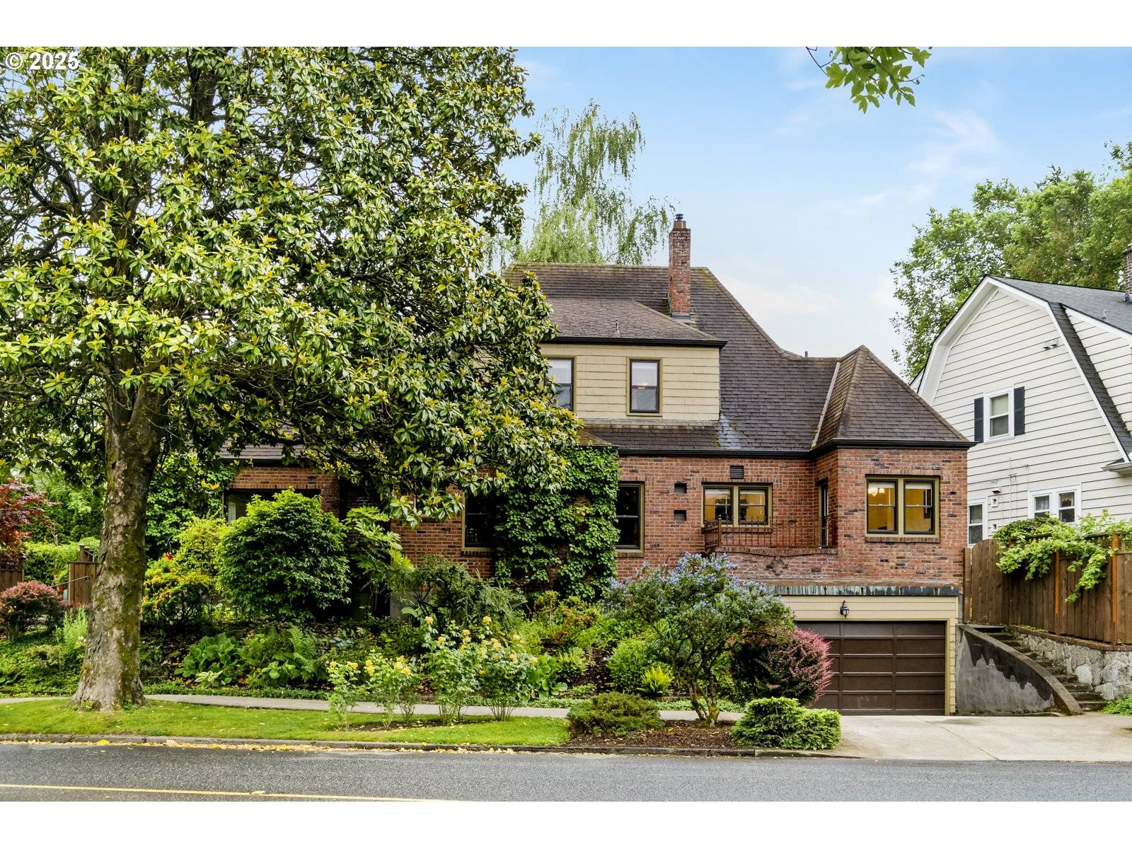 3622 NE HASSALO ST, Portland, OR 97232