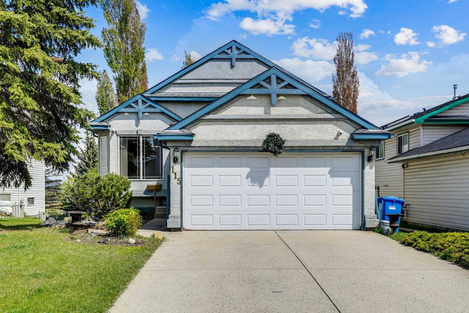 Calgary, AB T3K 4C9,115 Harvest Oak CRES NE