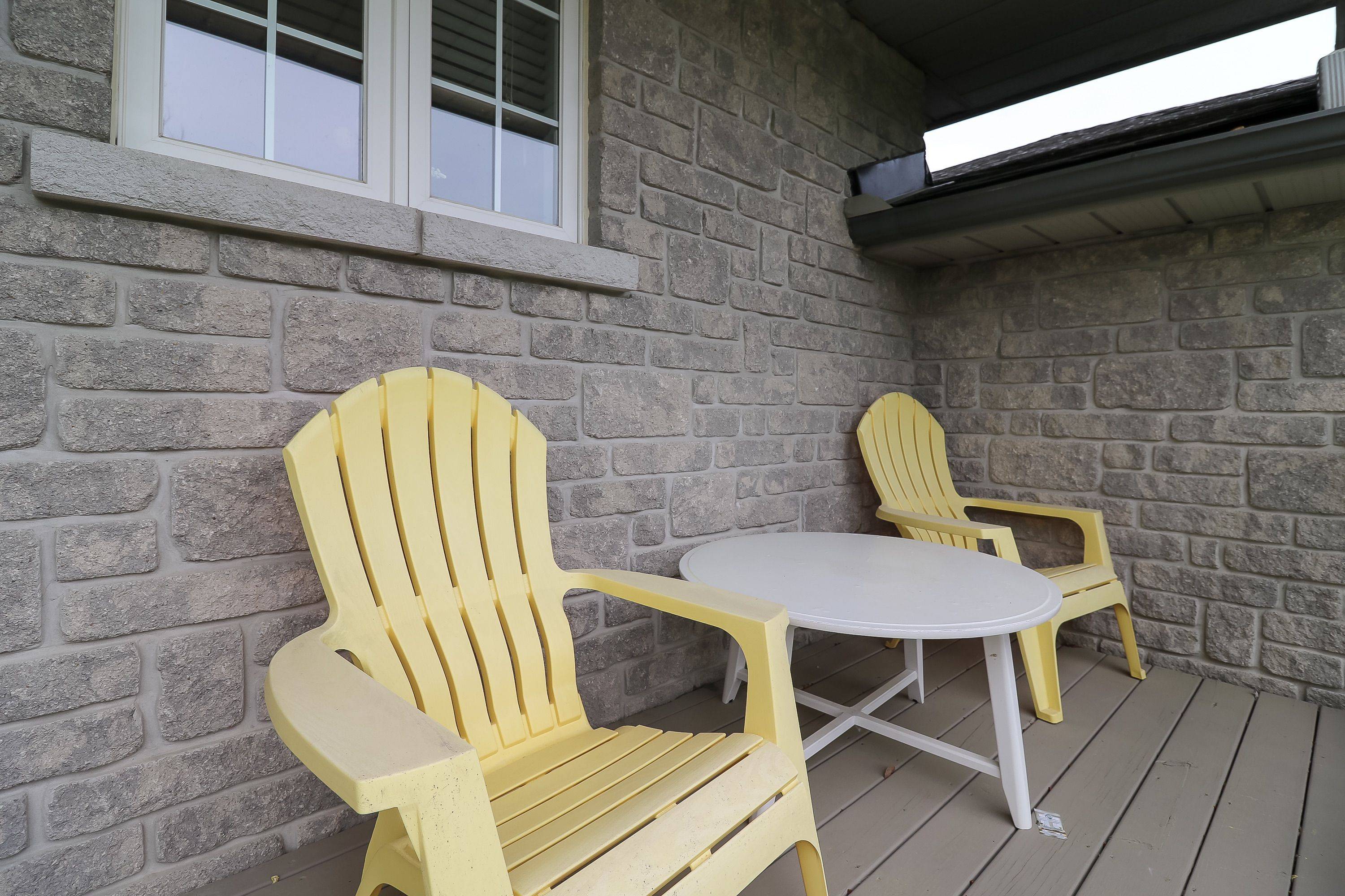 Wasaga Beach, ON L9Z 1N4,16 Martyn DR