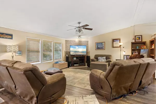 Granbury, TX 76049,4318 Elmwood Court