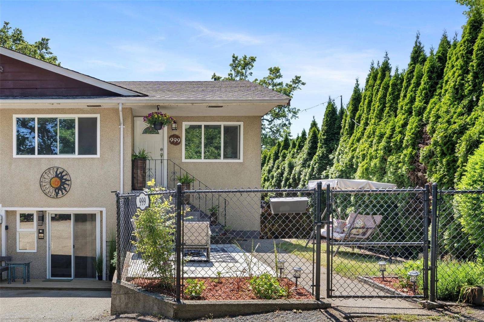 999 Furber Rd, Langford, BC V9B 2T6