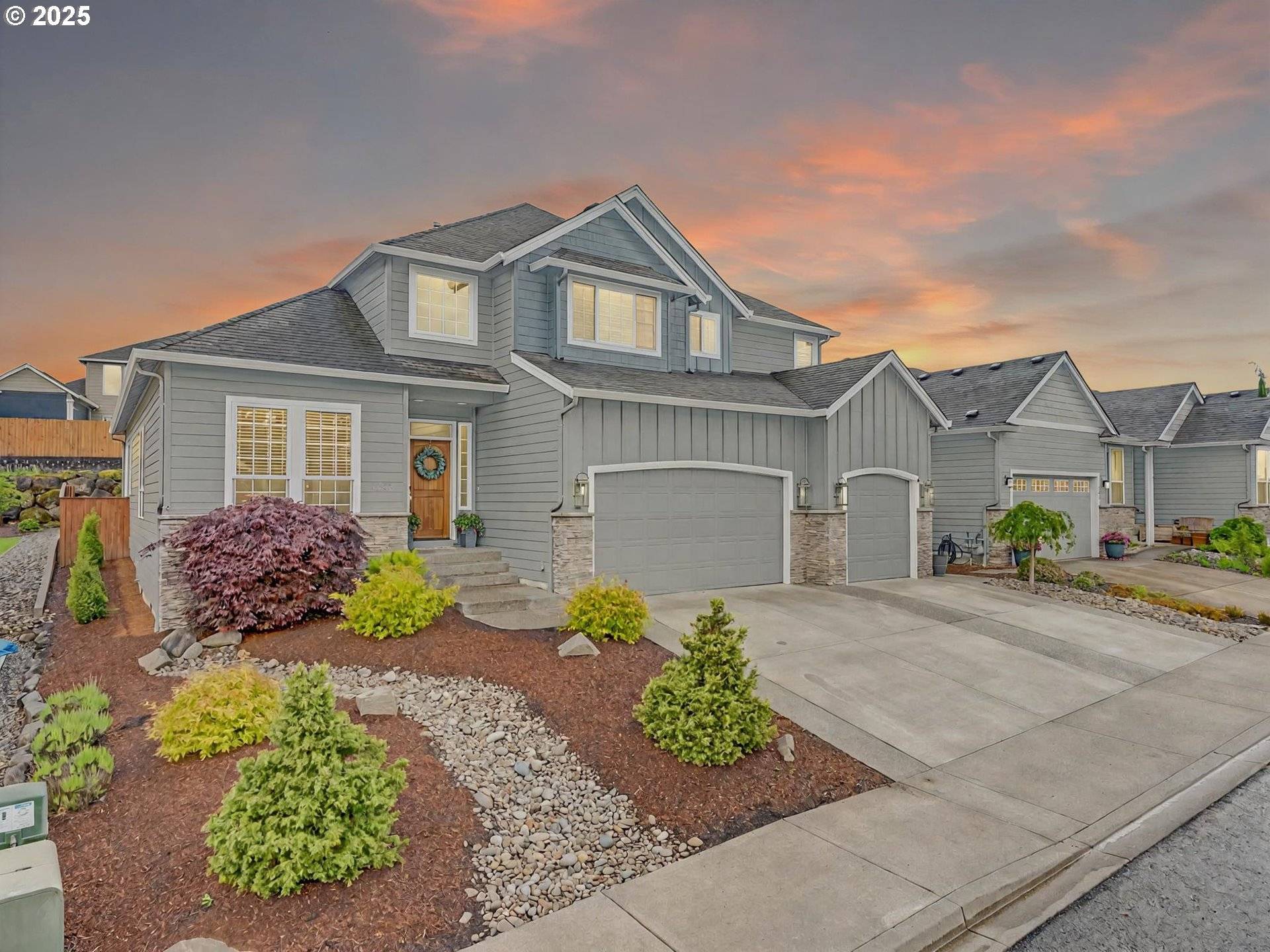 1205 N HERON DR, Ridgefield, WA 98642