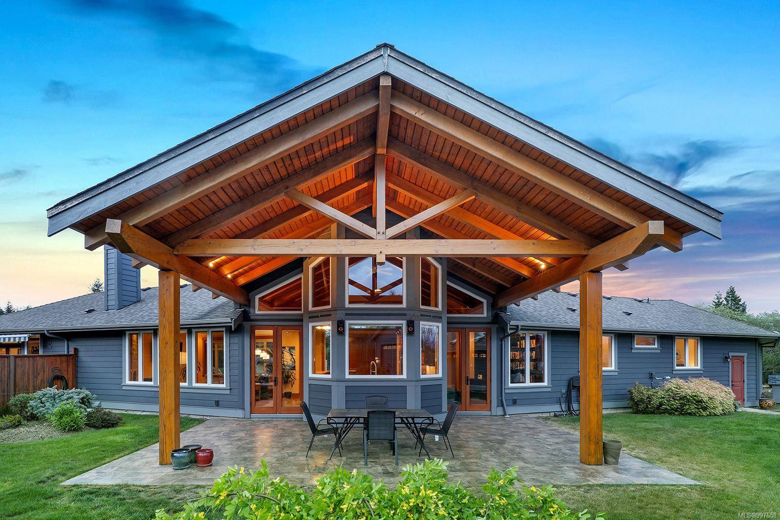 Comox, BC V9M 3Y8,1151 Anderton Rd