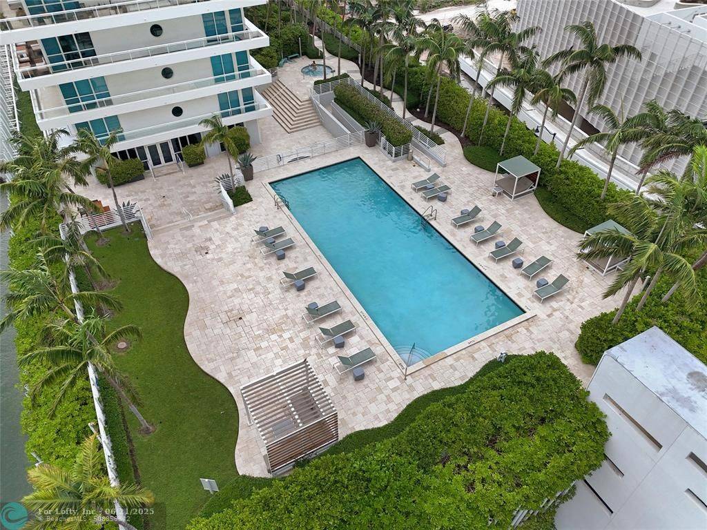Miami Beach, FL 33139,540 West Ave  #1414