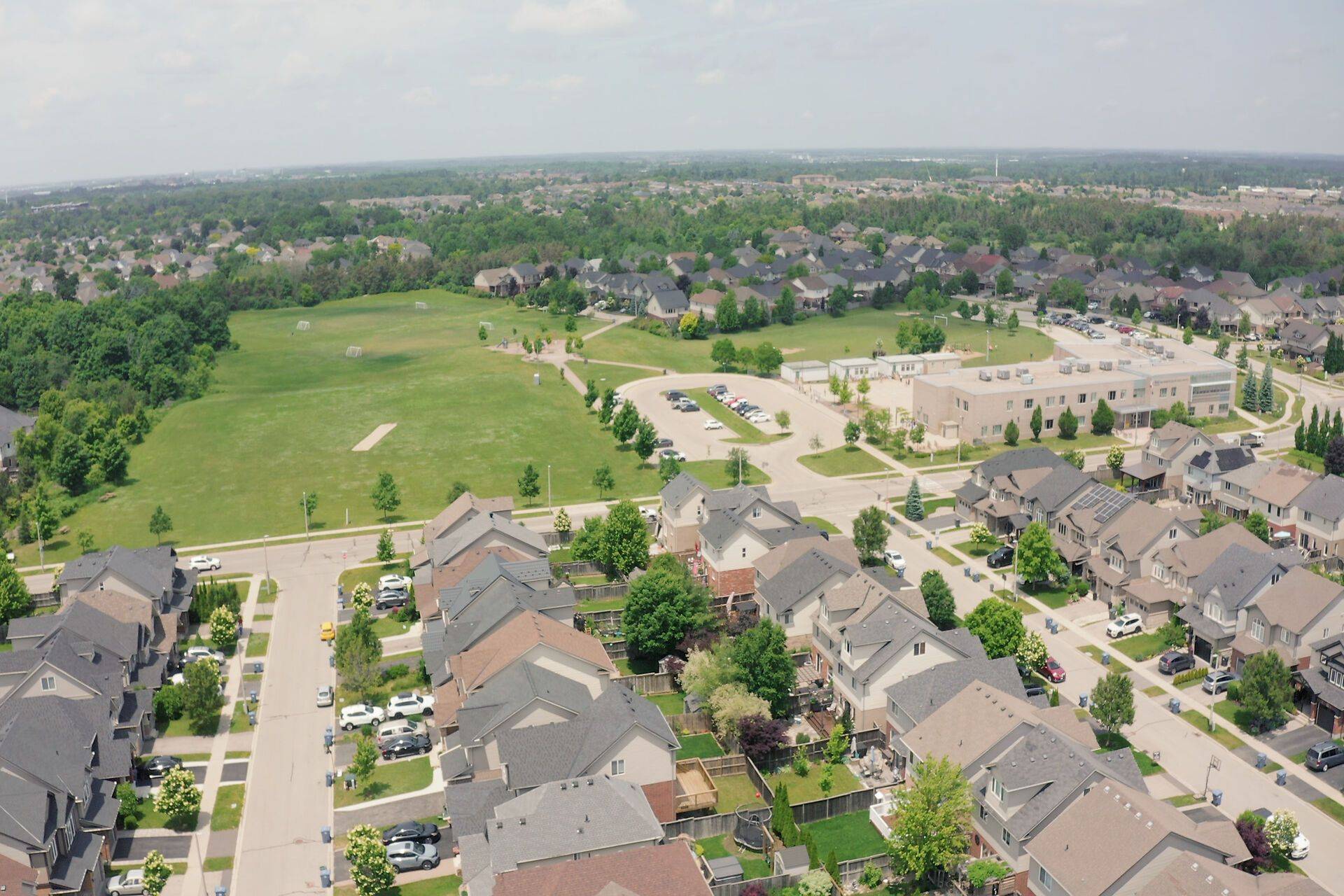 Guelph, ON N1L 0B1,24 WILKIE CRES