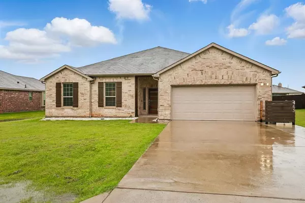Nevada, TX 75173,465 Kerens Street