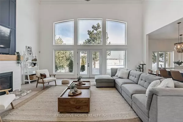 Hamilton, ON L8J 3B9,769 Mud ST E
