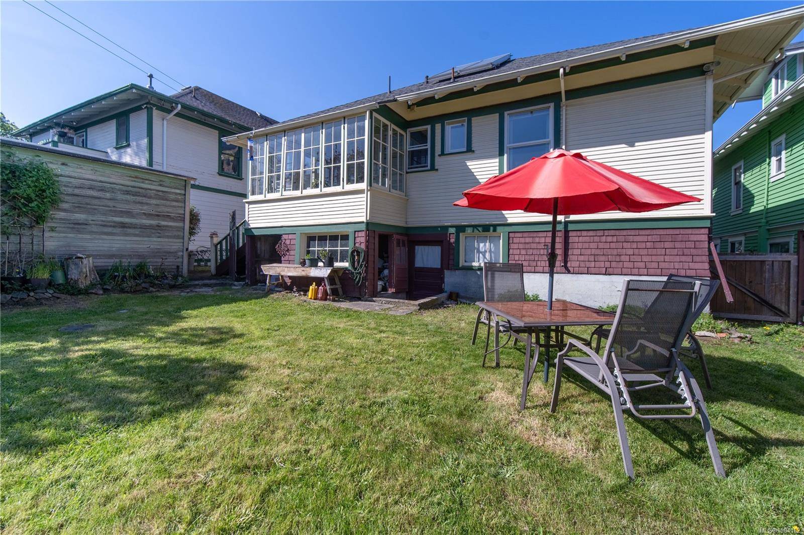 Victoria, BC V8V 2W1,1111 Mckenzie St