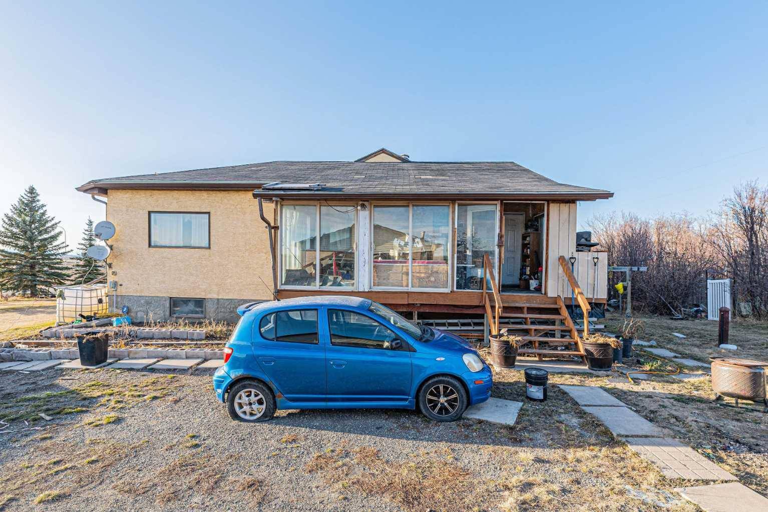 Rural Foothills County, AB T1S 4S5,266110 1014 DR E