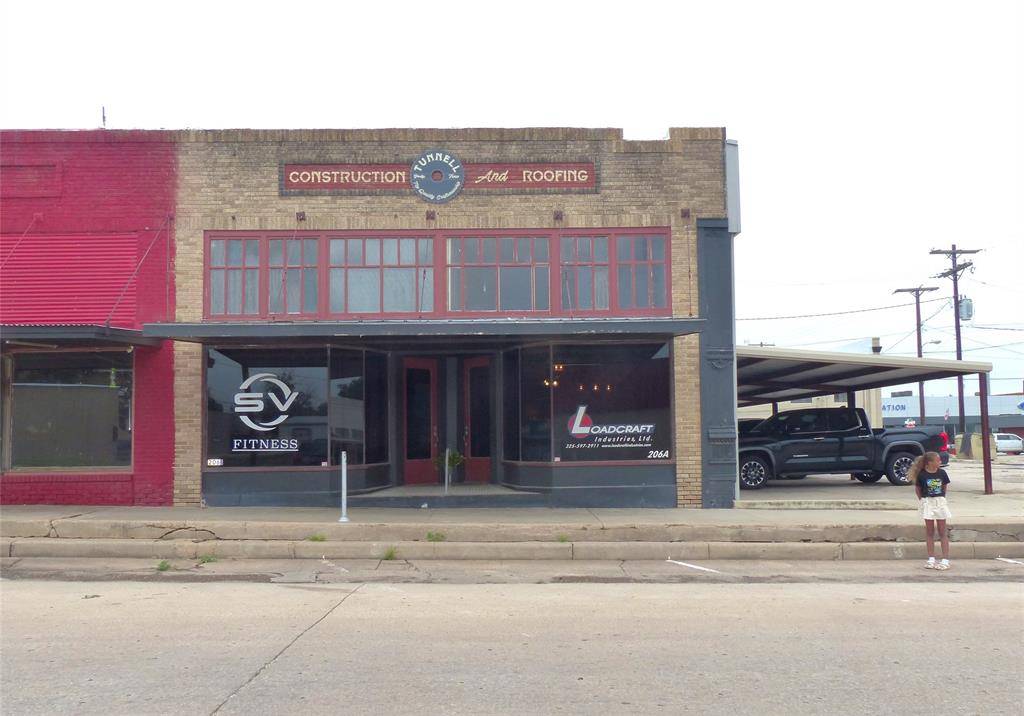 Brady, TX 76825,206 S Blackburn