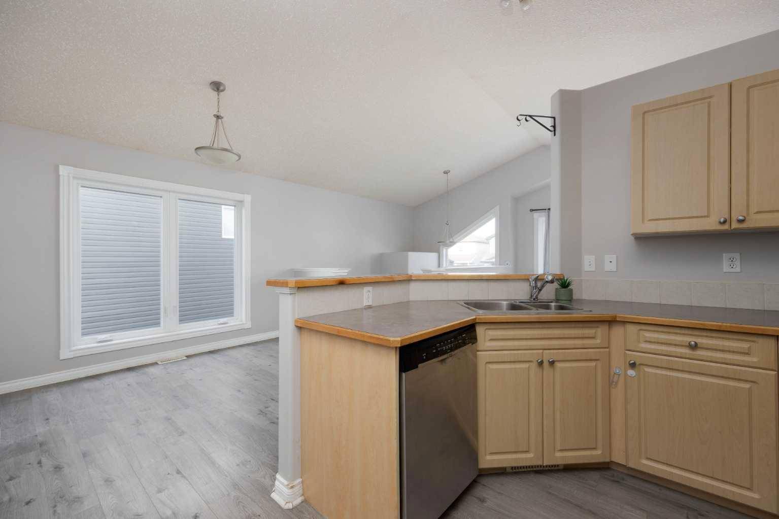 Fort Mcmurray, AB T9J 1L8,161 Robinson LN