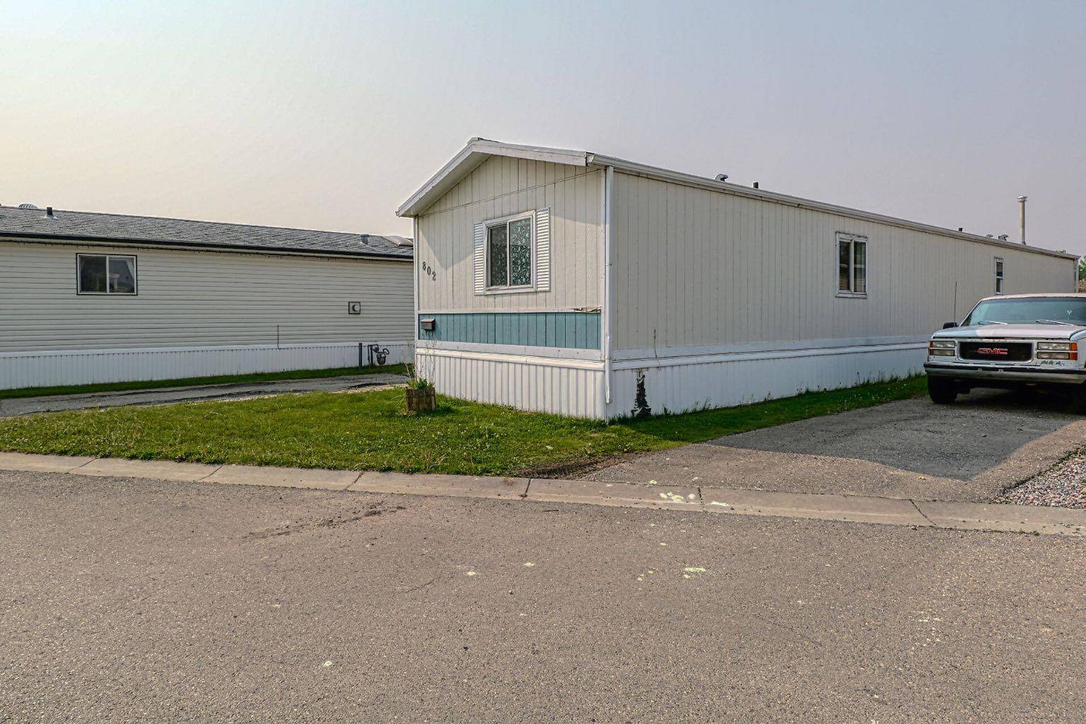 Calgary, AB T2A 7X2,1101 84 ST Northeast #802